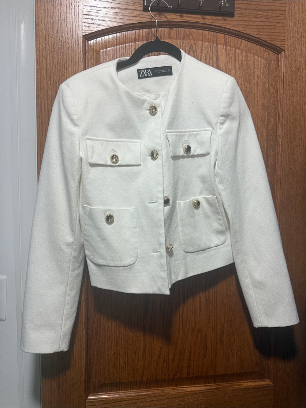 Zara White Cropped Button Pocket Blazer